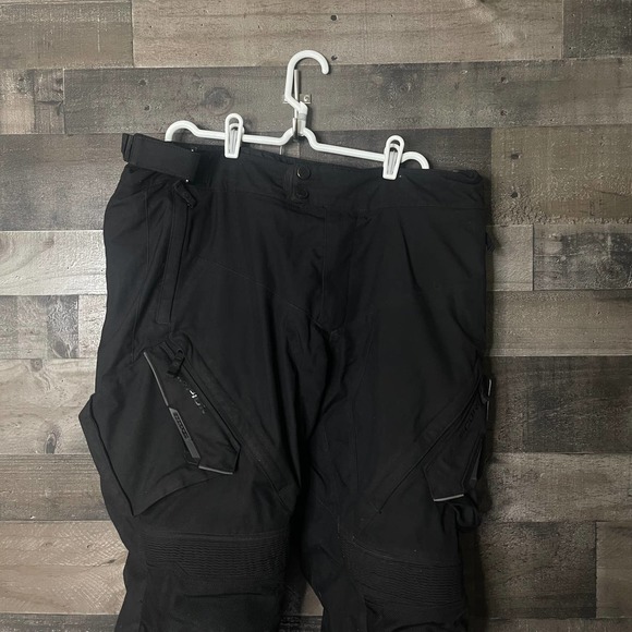 SOLD Scorpion Yosemite Pants XXL - Picture 2 of 6